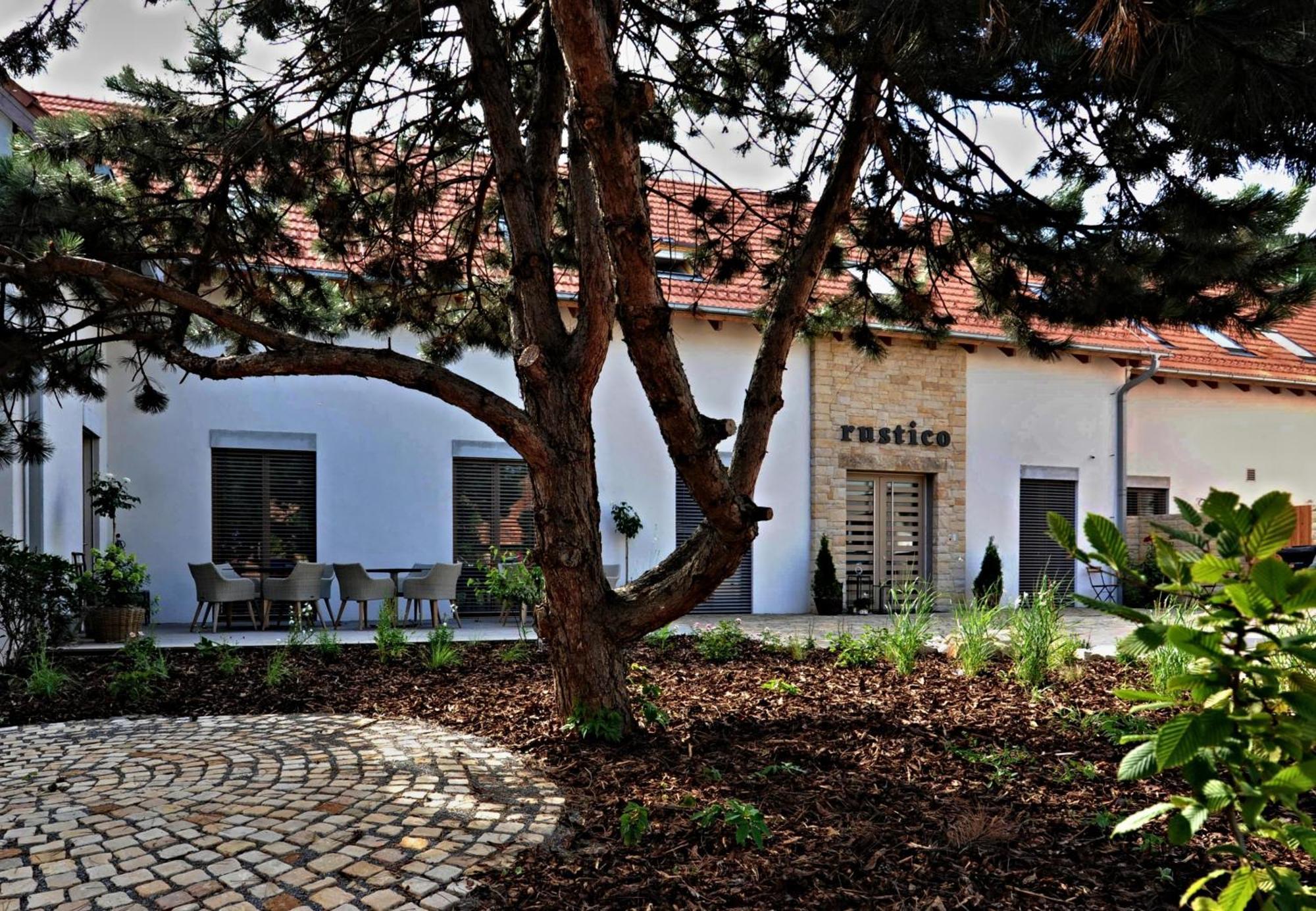 Bučovice Penzion Rustico S.R.O. מראה חיצוני תמונה